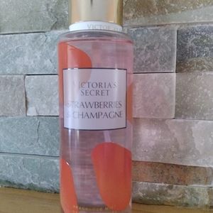 Victorias secret strawberry Champagne mist